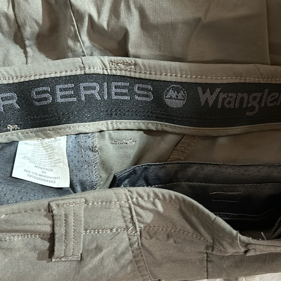 Wrangler quick dry shorts - Picture 3 of 3